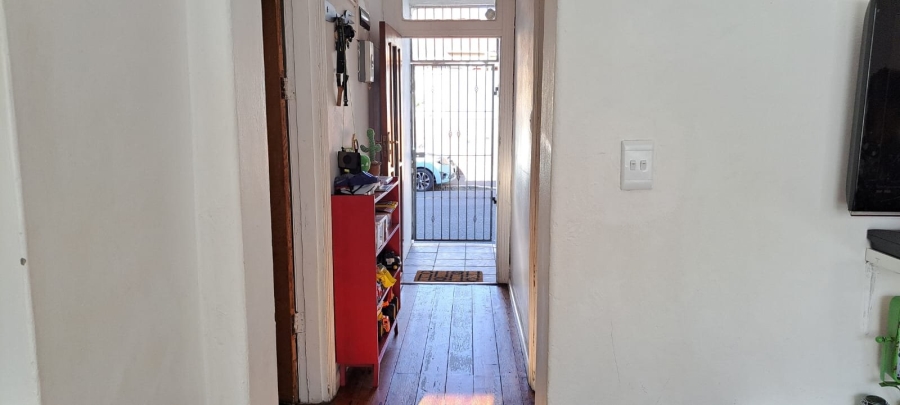 2 Bedroom Property for Sale in Salt River Western Cape